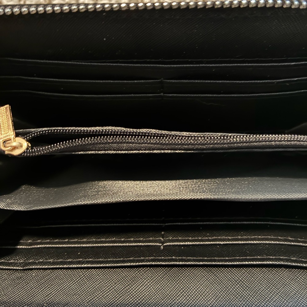 Prada Black Nylon Zip-Around Wallet with Triangle Logo - Picture 5 of 7